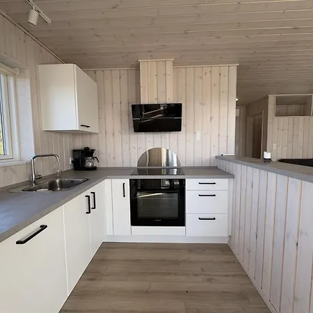 Eleni - 3m From The Sea By Interhome