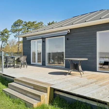 Eleni - 3m From The Sea By Interhome *