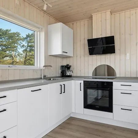 Holiday home Eleni - 3m From The Sea By Interhome